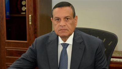 وزير التنمية المحلية يستعرض تقريرا حول جهود مبادرة 