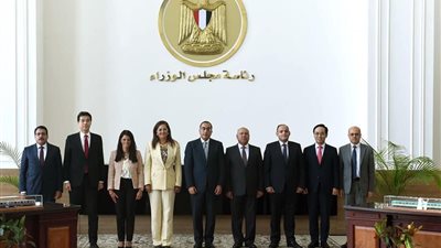 مدبولي يشهد مراسم توقيع عقد تصنيع وتوريد 320 عربة جديدة للمترو 