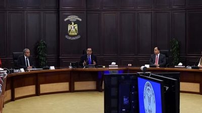  مؤتمر صحفي لرئيس الوزراء حول بدء تنفيذ حزمة الحماية الاجتماعية الإضافية