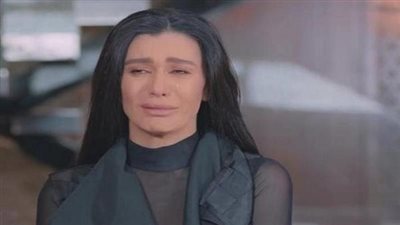 نادين الراسي تكشف تفاصيل صادمة عن وفاة شقيقها (صور)