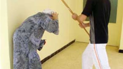 تفاصيل تعدي شخصين بالضرب على والدهما المسن في الفيوم