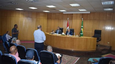 محافظ المنيا يوجه ببدء أعمال الصيانة لمرافق المنطقة الصناعية 