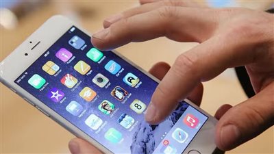 ماذا تفعل لو وجدت شريكك يرسل رسائل إباحية لشخص آخر؟!