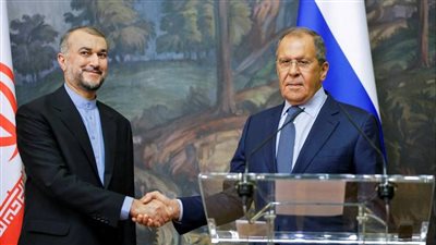 روسيا تتحدى الولايات المتحدة الأمريكية بالتقرب من إيران