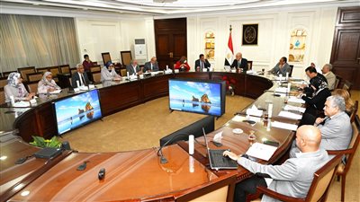 وزير الإسكان يصدر تعليمات هامة بشأن وحدات منخفضى الدخل بالمدن الجديدة والمحافظات
