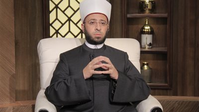 أسامة الأزهري: 