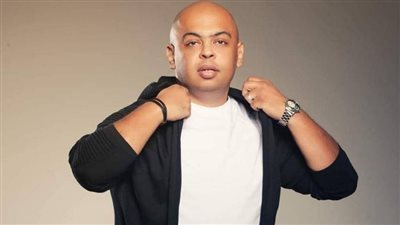 اللقطات الأولى من عزاء أمين العسال.. مراد مكرم أول الحاضرين (صور)