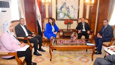 وزيرة الهجرة تلتقي ممثلي ورموز ورؤساء الجاليات المصرية في 4 دول