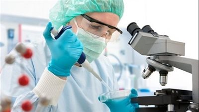 حكم قضائي يكشف قصة حرمان طبيبة من مزاولة مهنة التحاليل الطبية