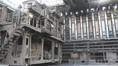 نروح فين بأمراضنا المزمنة.. عمال النصر للكوك يطالبون بنقلهم لشركات أخرى 