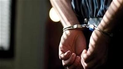 القبض على رجل أعمال لاتهامه بنشر صور فاضحة على«فيس بوك»