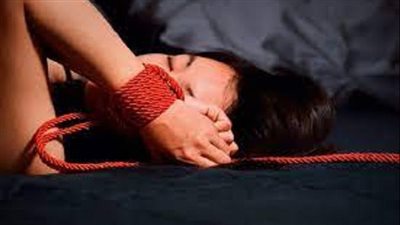 فضيحة.. حارس عقار يُقيد سيدة بالحبال ويرتكب أفعالًا خطيرة داخل شقتها بالمعادي