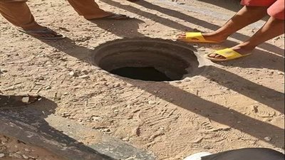 تفاصيل مثيرة في حادث غرق طفل داخل بالوعة الترعة المغطاة بسوهاج