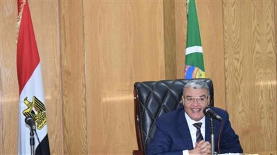 توجيهات مهمة من محافظ لرؤساء المراكز المستهدفة بحياة كريمة