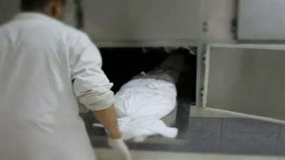 مصرع شخص صدمته سيارة مسرعة خلال عبوره الطريق بأكتوبر