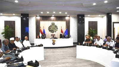 محافظ أسوان: مراجعة المخرات الصناعية لإزالة التعديات 