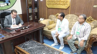 محافظ المنوفية يبحث شكاوي المواطنين ويتخذ إجراءات عاجلة 