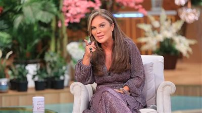 نيكول سابا: أنا خجولة جدًا.. وبربي بنتي تربية قديمة