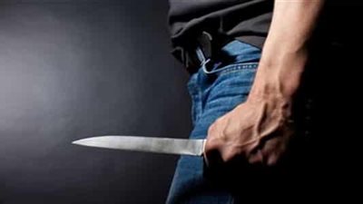 طالب يطعن والده بسلاح أبيض في مشاجرة بالقليوبية.. والسبب صادم جدا