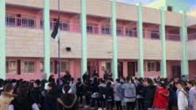 إصابة عدد من الطالبات إنهار بهن سلم مدرسة بكرداسة 