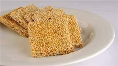 طريقة عمل السمسمية بـ 3 طرق مختلفة في البيت مثل الجاهز 