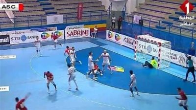 كوماندوز الزمالك يواجه الترجي فى نهائي إفريقيا لكرة اليد بالفوز على الأهلي 