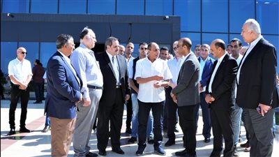 وزير الطيران يوجه بسرعة الانتهاء من أعمال التطوير 