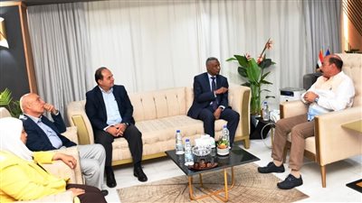 محافظ أسوان: فصول متخصصة لقطاع التمور بالمدارس الزراعية