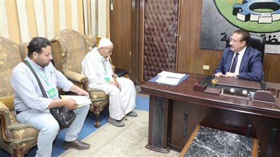 محافظ المنوفية يبحث شكاوي المواطنين ويتخذ اجراءات عاجلة