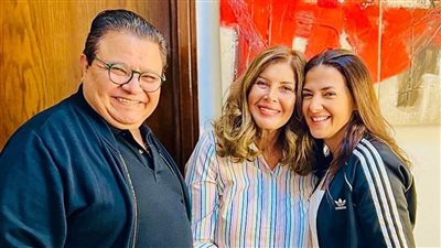 ميرفت أمين تفاجئ دنيا سمير غانم.. أنستونا