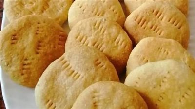 طريقة عمل القرص بالعجوة وسادة من غير حشو