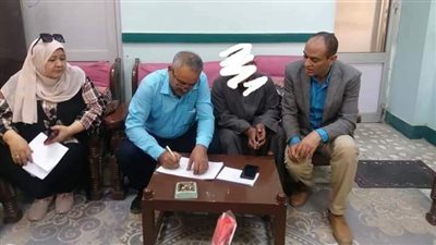 محافظ أسوان ينقذ طفلا بلا مأوى في كوم أمبو.. اعرف التفاصيل