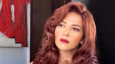 دنيا سمير غانم تشكر عمرو مصطفى: عامل عملية وجاي يخلص لي شغل 