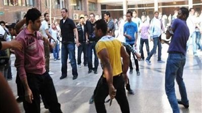 مطاردة بالشوم وإصابة معلم وطالب.. ملثمون يقتحمون مدرسة ثانوي بالإسماعيلية|القصة الكاملة