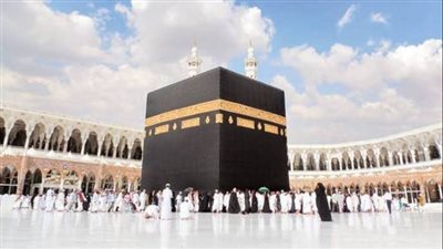 وزارة السياحة وسلطة الطيران المدني تتخذ إجراءات رادعة لمن يخالف قانون بوابة العمرة المصرية