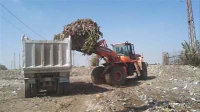 متابعة منظومة النظافة ورفع الإشغالات والإنارة بالظهير الصحراوي الغربي فى المنيا 
