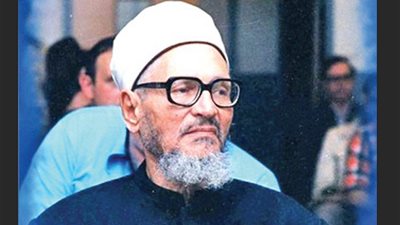 في ذكرى ميلاده.. محطات في حياة شيخ الأزهر عبد الحليم محمود 