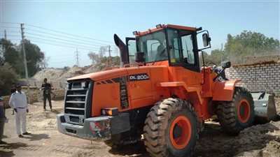 تعليمات صارمة من محافظ أسوان لمحو طواحين وكسارات الذهب والتعديات المخالفة