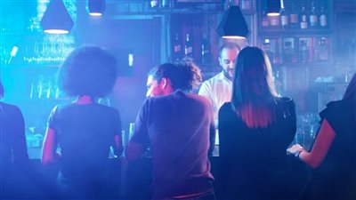 ملهى ليلي في استراليا يمنع عملائه من القيام بهذا الأمر وإلا طردهم!