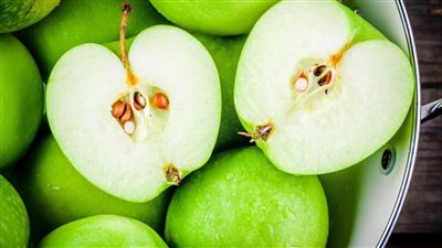 هل يمكن أن تكون بذور التفاح سامة؟ 