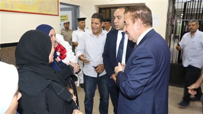 محافظ المنوفية يحيل طاقم الأمن و112 من العاملين بالمستشفى للتحقيق