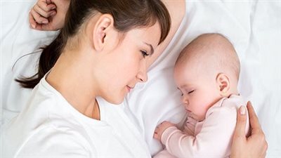 طرق طبيعية لعلاج الكحة عند الرضع والأطفال داخل المنزل