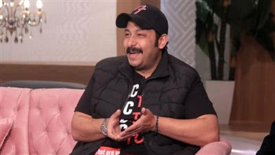 محمد ثروت يعتذر لمحمد هنيدي