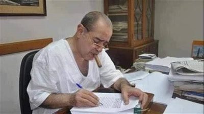 تامر عبد المنعم ناعيًا فريد الديب ويعلن مكان صلاة الجنازة