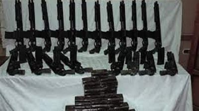 الأمن يضبط «مسجل خطر» بحوزته ترسانة أسلحة نارية في ورشته بأسيوط