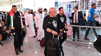 هل يرتدي الزمالك الزي الأزرق أمام الأهلي فى كأس السوبر المصري؟