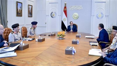 الرئيس يتابع سير الأعمال والموقف التنفيذي للعاصمة الإدارية الجديدة