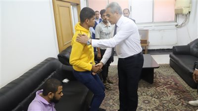 نقل مدير القوى العاملة بأسيوط لرفضه استقبال 7 من ذوي الهمم