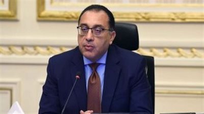 رئيس الوزراء يتابع موقف تنفيذ مشروعات تحلية مياه البحر ومعالجة الصرف الصحي