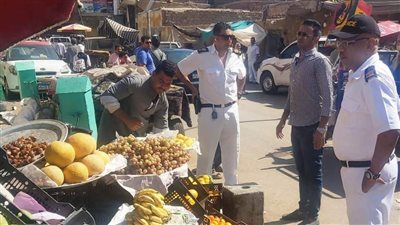 المحليات تكشر عن أنيابها لمواجهة الإشغالات بشوارع أسوان